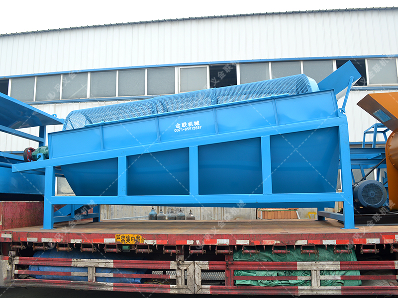 SCF88雙級破碎機,篩分機生產線發(fā)貨圖片_發(fā)往甘肅武威_破碎紅土